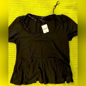 Women’s size 2XL Black Puplum Top